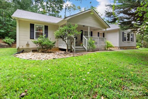 42 Bushwald Ln, Swannanoa, NC, 28778-2859 | Card Image