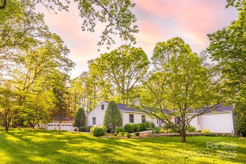 15 Busbee Rd, Biltmore Forest, NC, 28803-2932 | Card Image