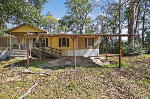 1036 Big Foot Wallace Trl, Livingston, TX, 77351-8043 | Card Image