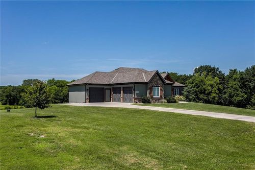 14290 Cattle Ranch Dr, Smithville, MO, 64089 | Card Image