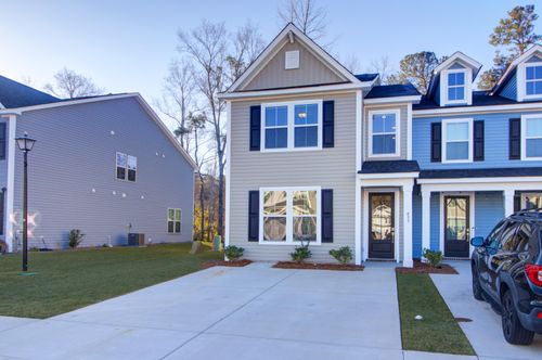 495 Green Fern Dr, Summerville, SC, 29483-4667 | Card Image