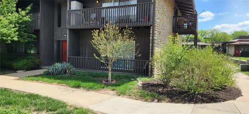 b-419 W 104th St, Kansas City, MO, 64114-4624 | Card Image