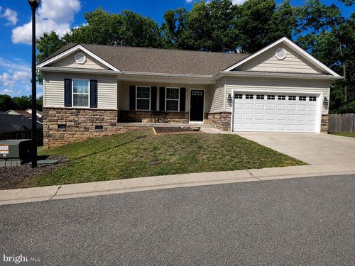 60 Servo Dr, INWOOD, WV, 25428-1808 | Card Image