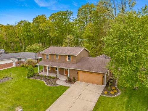 203 Mayfield Ave, Valparaiso, IN, 46383-5941 | Card Image