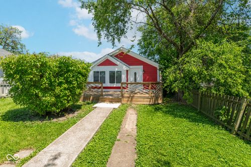 55 N 15th Ave, Beech Grove, IN, 46107-1527 | Card Image