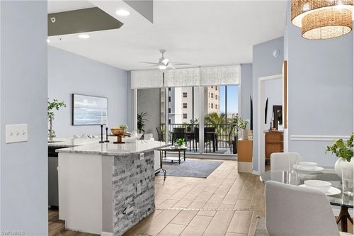 v503-470 Launch Cir, NAPLES, FL, 34108 | Card Image