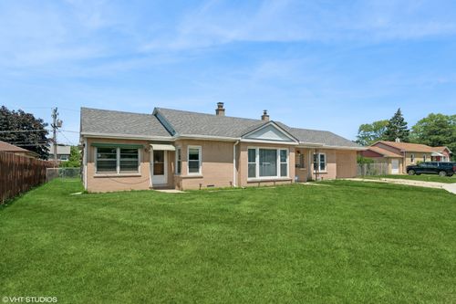 8024 W Charmaine Rd, Norridge, IL, 60706-3133 | Card Image