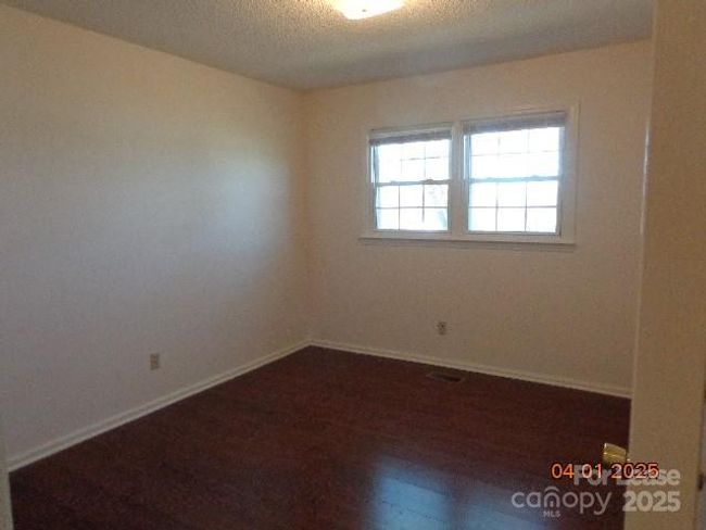 287 Little Wilkesboro Rd, House other with 3 bedrooms, 2 bathrooms and null parking in Harmony NC | Image 5