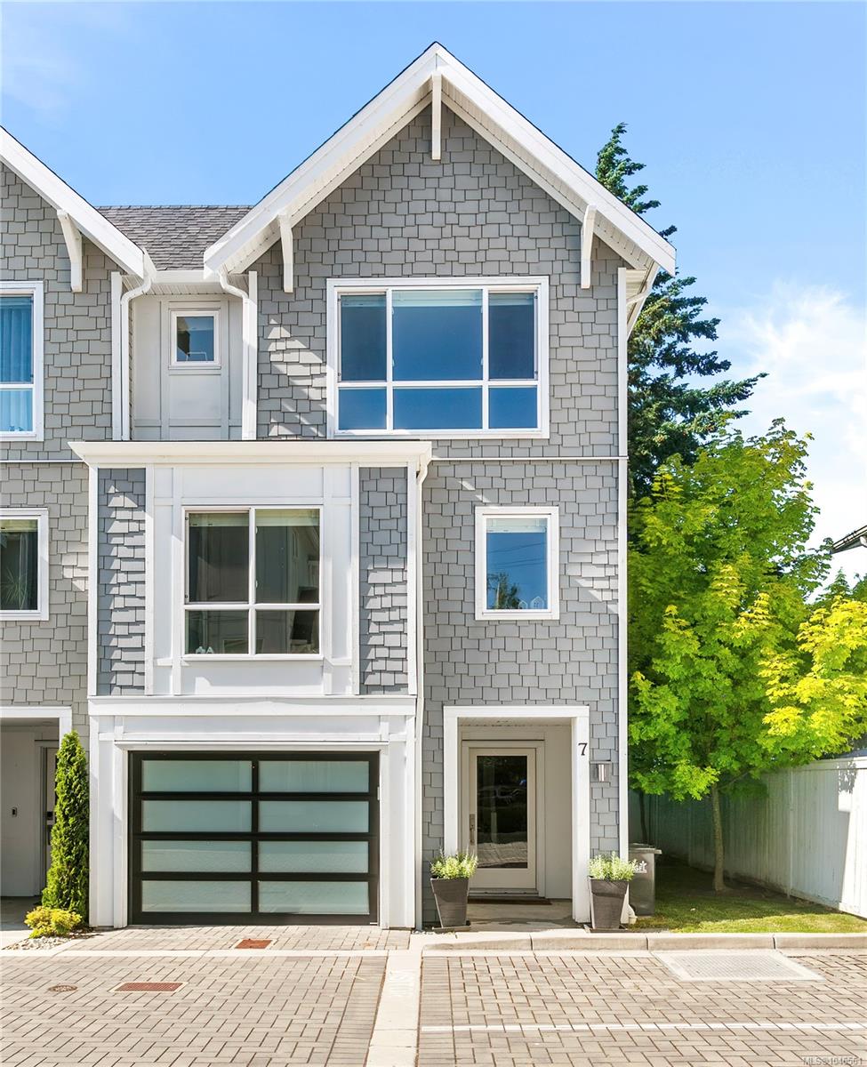 Residential in Saanich