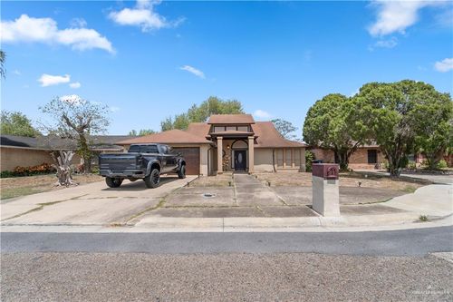 15 Ripple Creek Cir, Brownsville, TX, 78521-4054 | Card Image