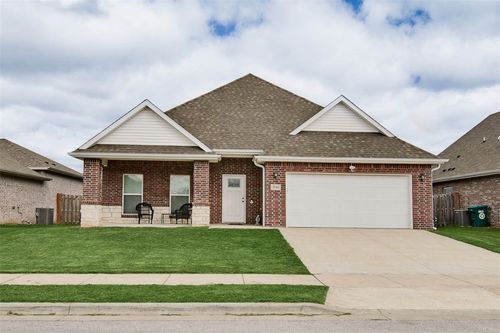 2140 Periwinkle Pl, Centerton, AR, 72719-4041 | Card Image