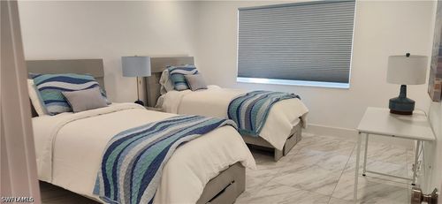 113-3000 Gulf Shore Blvd N, NAPLES, FL, 34103-3906 | Card Image