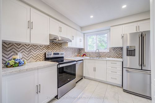 29 Puma Dr, Scarborough, ON, M1V1J7 | Card Image