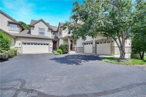 16127 Linden St, Stilwell, KS, 66085-9399 | Card Image