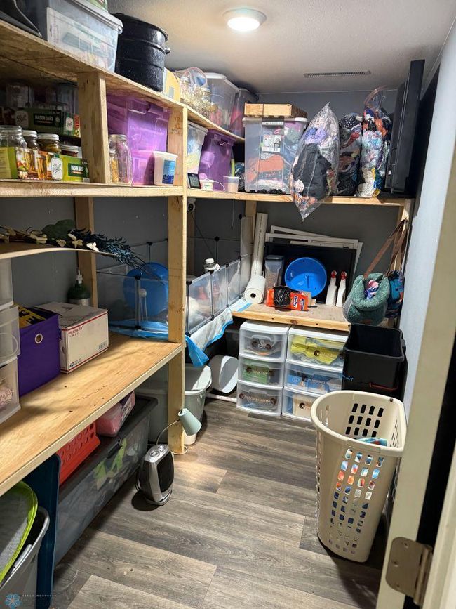 Garage entrance | Image 36