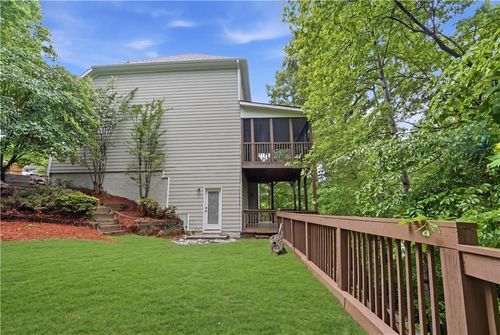 682 Montglade Ct, Suwanee, GA, 30024-7482 | Card Image