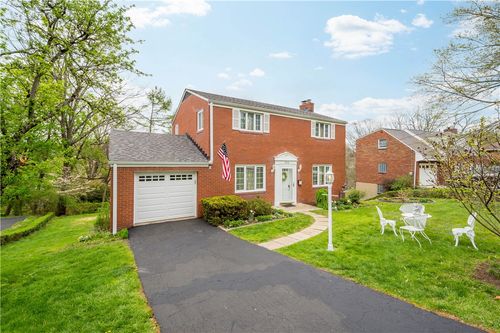 332 Long Dr, Upper St Clair, PA, 15241 | Card Image