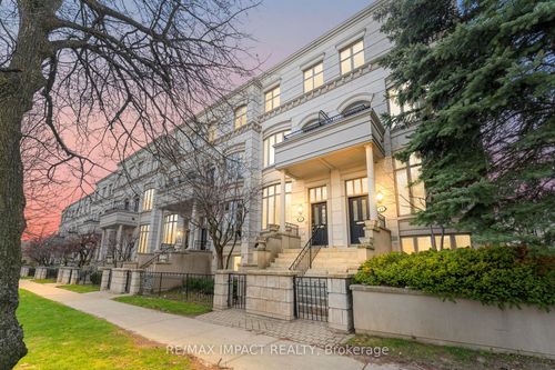 13-260 Russell Hill Road, Toronto, ON, M4V2T2 | Card Image