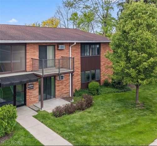 215-23885 David Dr, North Olmsted, OH, 44070-2980 | Card Image