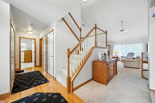 33831 Au Sable Dr, Chesterfield, MI, 48047-4389 | Card Image