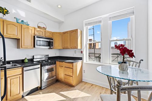 apt-5r-231 Grand St, Hoboken, NJ, 07030-2540 | Card Image