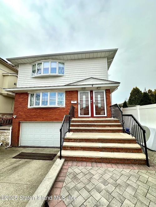 1-160 Keegans Ln, Staten Island, NY, 10308-3013 | Card Image