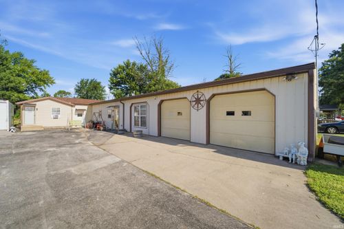 4236 S County Line Rd E, Mulberry, IN, 46058-9604 | Card Image