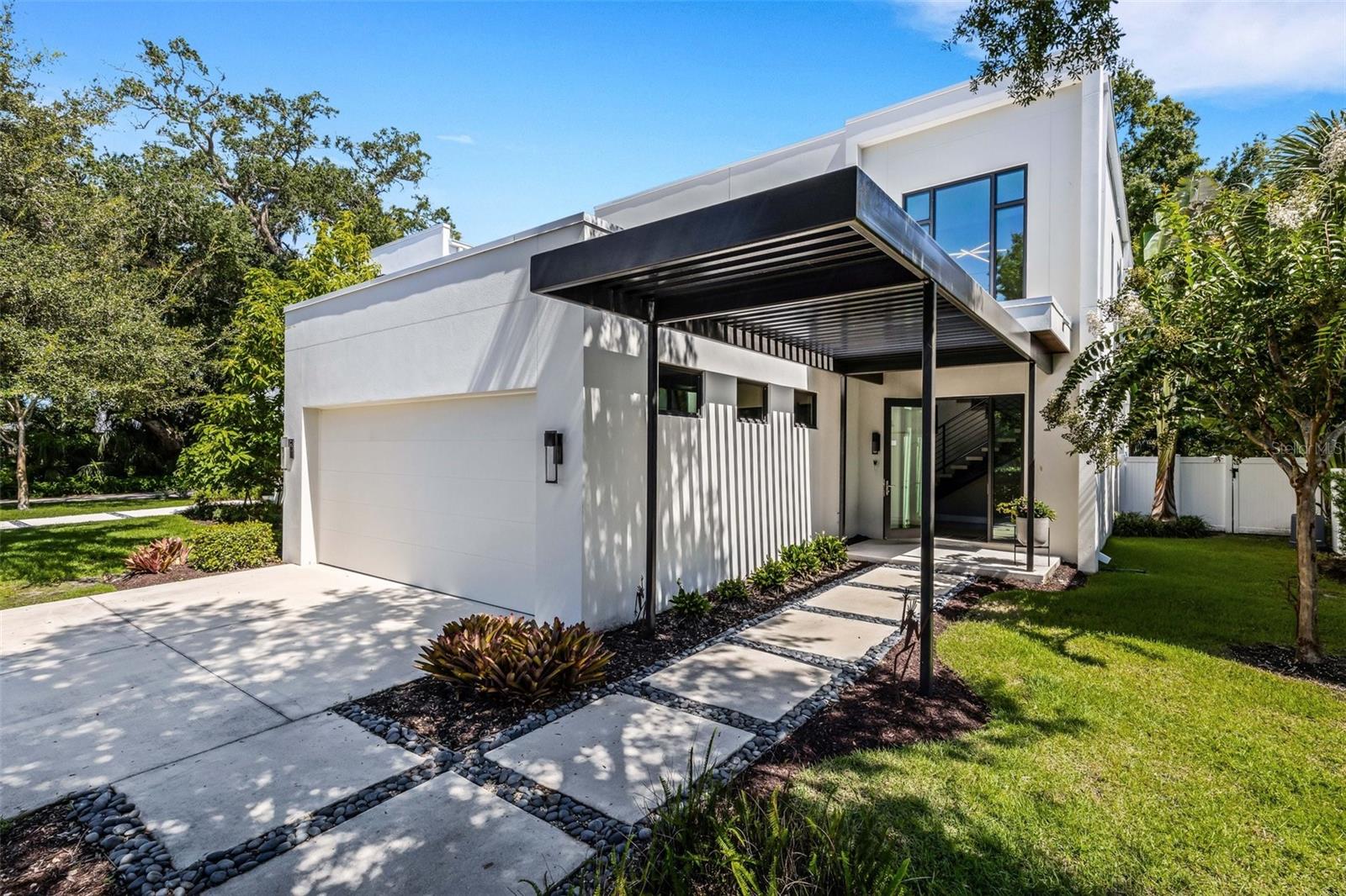 Hyde Park St, Sarasota, FL 34239