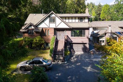 864 Wellington Dr, House other with 4 bedrooms, 2 bathrooms and 4 parking in North Vancouver BC | Image 1