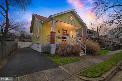 2403 Burke Ave, ALEXANDRIA, VA, 22301-1168 | Card Image