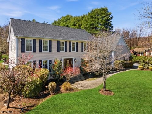 6 Blaier St, Towaco, NJ, 07082-1212 | Card Image