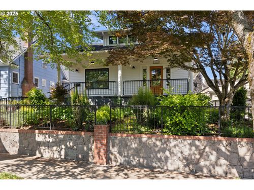 3005 Ne 27th Ave, Portland, OR, 97212-3552 | Card Image