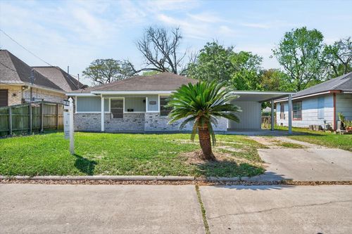 1114 Montrose St, Port Neches, TX, 77651-2616 | Card Image