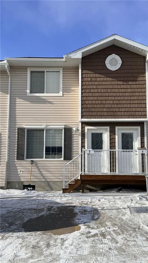 2-1621 First St, Estevan, SK, S4A2X4 | Card Image
