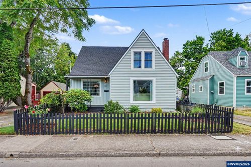 1435 17th St, Salem, OR, 97301-7901 | Card Image
