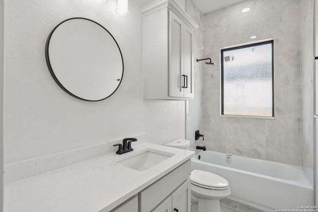 1307 Rimrock Cv, House other with 3 bedrooms, 2 bathrooms and null parking in Spring Branch TX | Image 15