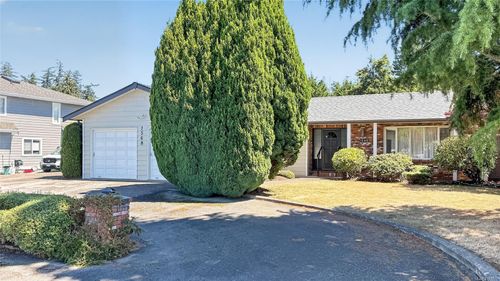 1568 Marine Cir, Parksville, BC, V9P1Y6 | Card Image