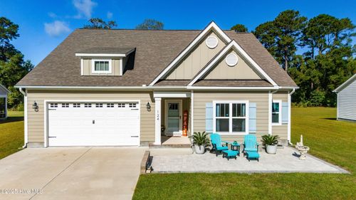 124 S Brightleaf Dr, Minnesott Beach, NC, 28510-1214 | Card Image