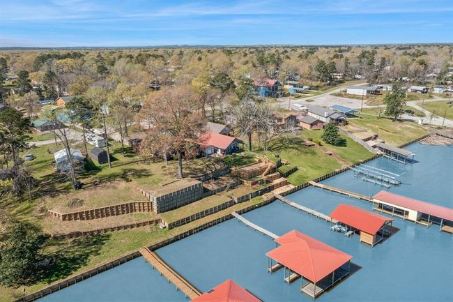 221 Kokomo Run, House other with 3 bedrooms, 2 bathrooms and 2 parking in Pointblank TX | Image 28