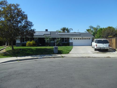 905 Charter Oaks Ct, Bakersfield, CA, 93309-1119 | Card Image