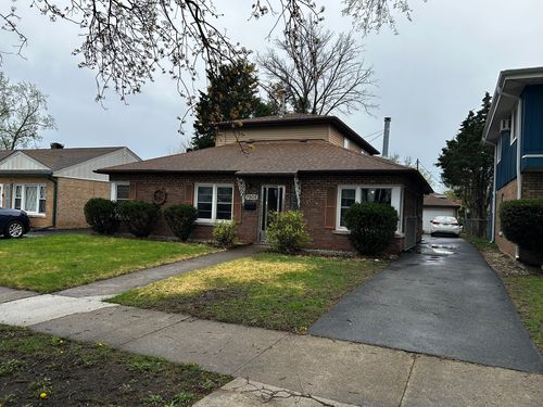 7805 45th Street, Lyons, IL, 60534 | Card Image