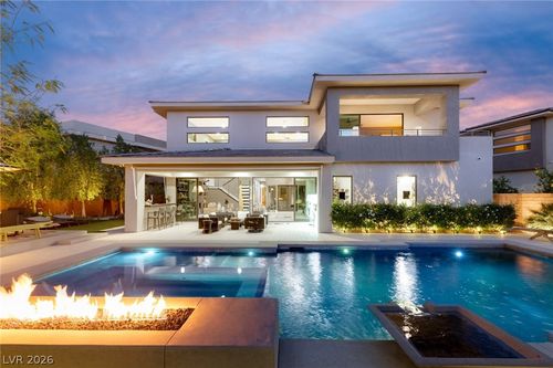 19 Moonfire Dr, Las Vegas, NV, 89135-7800 | Card Image