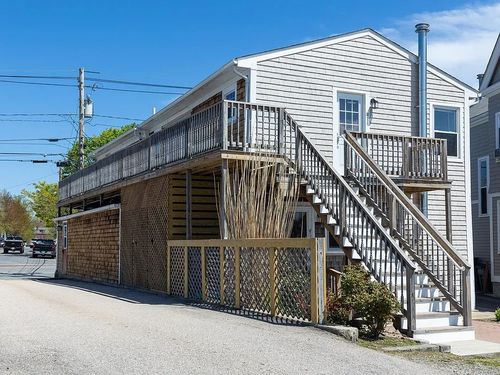 2f-14 Phillips St, North Kingstown, RI, 02852-5168 | Card Image