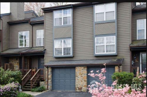 d-42 Chicopee Dr, Princeton, NJ, 08540 | Card Image