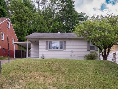 5 Crooked Run Rd, N Versailles, PA, 15137-2401 | Card Image