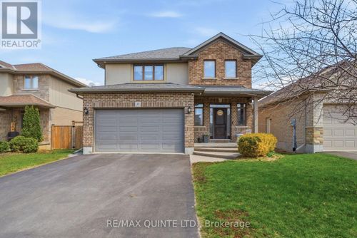 47 Hanover Court, Belleville (Thurlow Ward), ON, K8N0B1 | Card Image