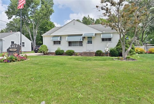 5905 Stearns Rd, North Olmsted, OH, 44070-4106 | Card Image