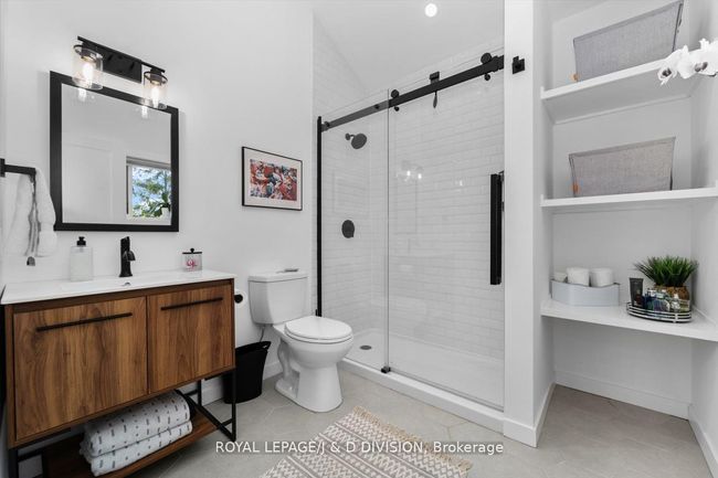 15 Malone Rd, House other with 6 bedrooms, 5 bathrooms and 4 parking in Jacksons Point ON | Image 21