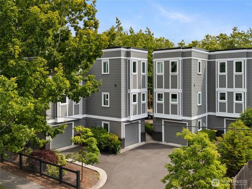 2019 Cornwall Ave, Bellingham, WA, 98225-3647 | Card Image