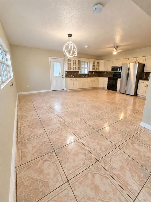 1-510 Nw 146th Street, Miami, FL, 33168 | Card Image